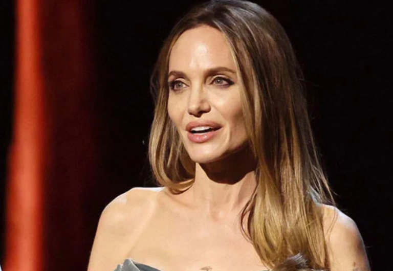 Hollywood Actross Angelina Jolie